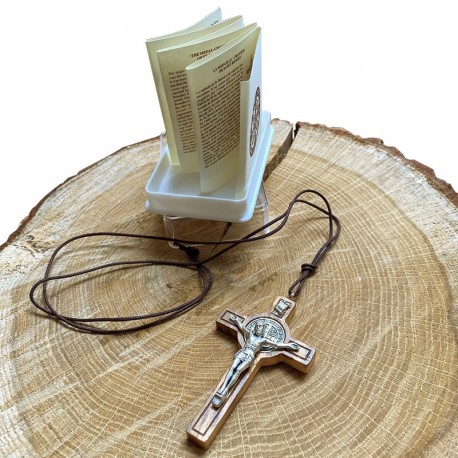 Wooden cross pendant of Saint Benoît and small box