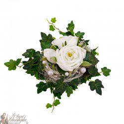 Bouquet of flowers in white wreath