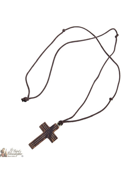 Collar de cuerda con la cruz rayada de madera